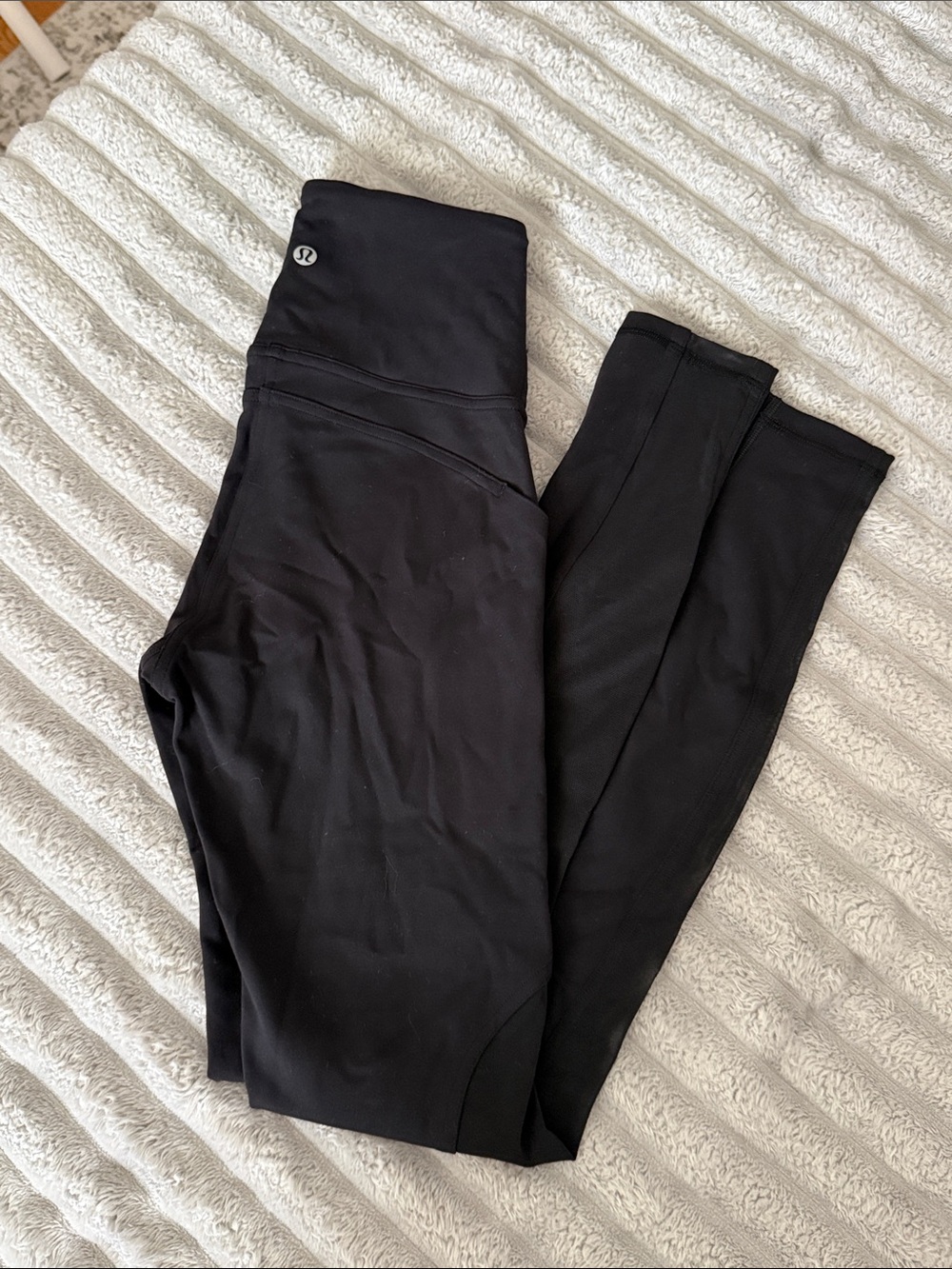 lululemon mesh Black High-Rise Leggings